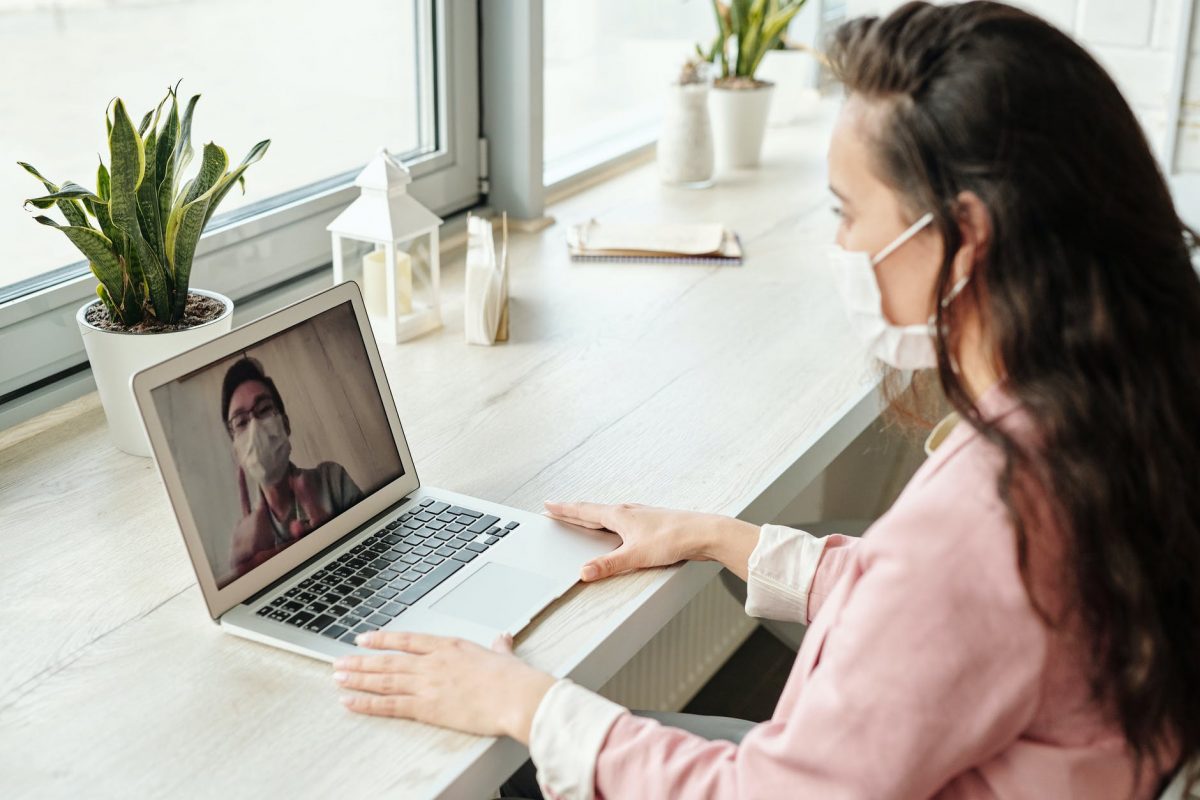 Businesses all around the country have spent the last few months adapting to remote work amid COVID-19. Several women entrepreneurs told us how they've made it work. (Credit: Pexels)